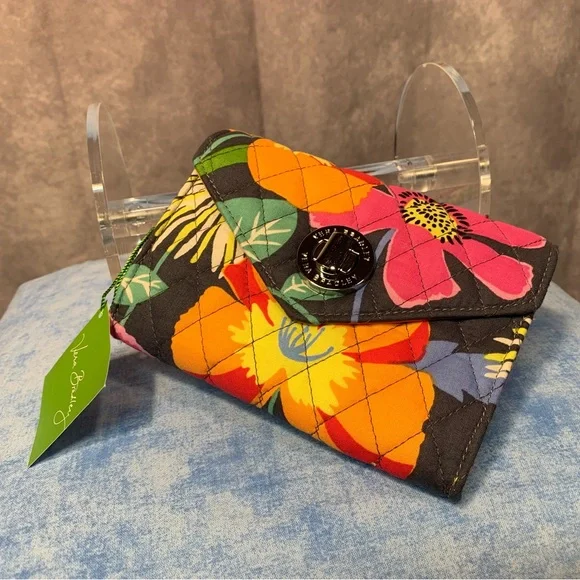 Vera Bradley Wallet - Picture 1 of 4